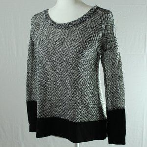 Potter's Pot | Black & White Knitted Sweater | SzM